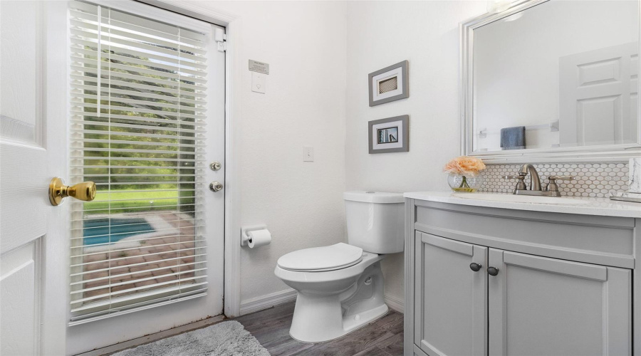 Bathroom Downstairs Leading To The Pool