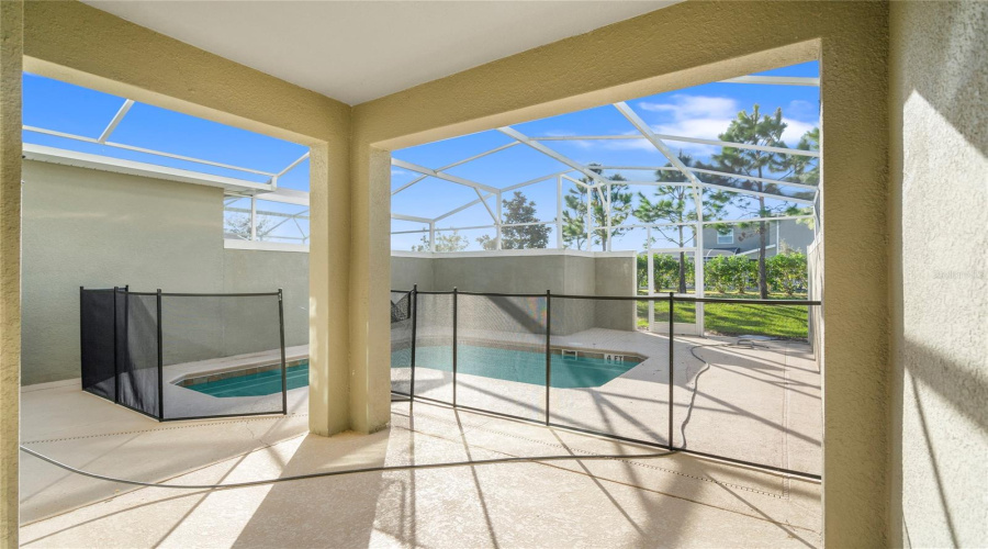 Davenport, Florida 33896, 4 Bedrooms Bedrooms, ,3 Bathroomsbathrooms,Residential,For Sale,Pebble Beach,Mfrtb8346242