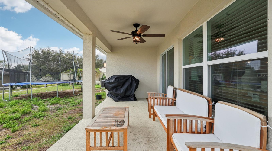 Davenport, Florida 33896, 4 Bedrooms Bedrooms, ,3 Bathroomsbathrooms,Residential,For Sale,Augustus,Mfrtb8346395