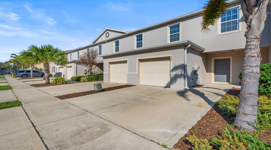 Davenport, Florida 33896, 3 Bedrooms Bedrooms, ,2 Bathroomsbathrooms,Residential,For Sale,Arbor Lakes,Mfro6278572