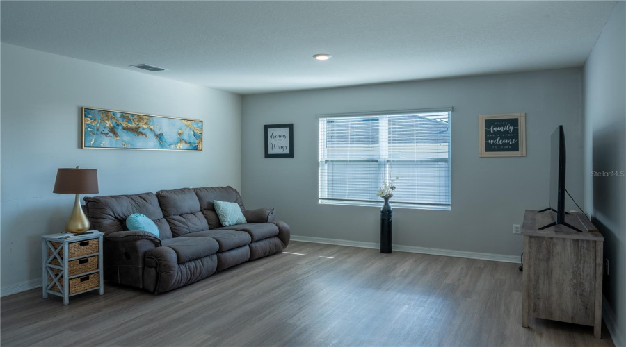 DAVENPORT, Florida 33837, 4 Bedrooms Bedrooms, ,2 BathroomsBathrooms,Residential,For Sale,BERNARD,0,MFRTB8346586