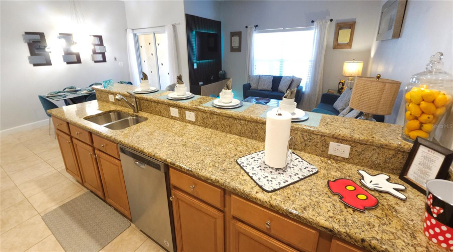 KISSIMMEE, Florida 34747, 4 Bedrooms Bedrooms, ,3 BathroomsBathrooms,Residential,For Sale,CALIFORNIA PALM,0,MFRS5120291