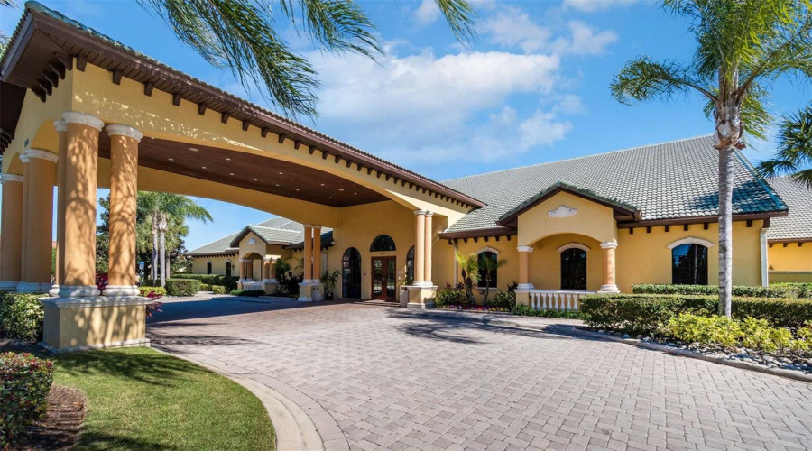 KISSIMMEE, Florida 34747, 4 Bedrooms Bedrooms, ,3 BathroomsBathrooms,Residential,For Sale,CALIFORNIA PALM,0,MFRS5120291