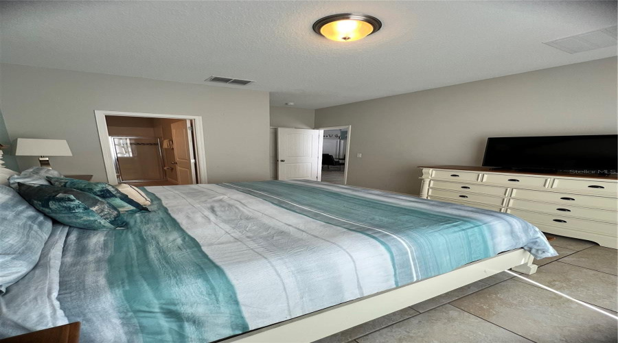 DAVENPORT, Florida 33837, 5 Bedrooms Bedrooms, ,5 BathroomsBathrooms,Residential,For Sale,OAKBOURNE,0,MFRO6278899