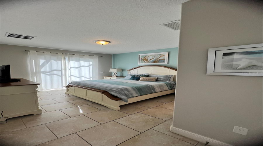 DAVENPORT, Florida 33837, 5 Bedrooms Bedrooms, ,5 BathroomsBathrooms,Residential,For Sale,OAKBOURNE,0,MFRO6278899
