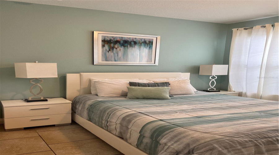 DAVENPORT, Florida 33837, 5 Bedrooms Bedrooms, ,5 BathroomsBathrooms,Residential,For Sale,OAKBOURNE,0,MFRO6278899