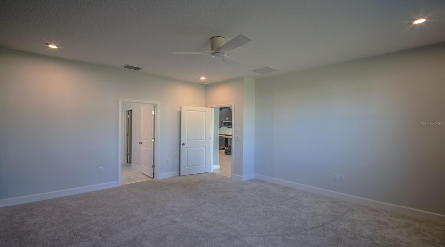 KISSIMMEE, Florida 34747, 4 Bedrooms Bedrooms, ,3 BathroomsBathrooms,Residential,For Sale,TURQUOISE WAVES,0,MFRO6278840