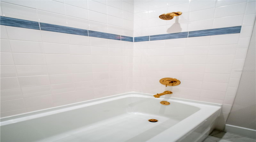 KISSIMMEE, Florida 34747, 4 Bedrooms Bedrooms, ,3 BathroomsBathrooms,Residential,For Sale,TURQUOISE WAVES,0,MFRO6278840