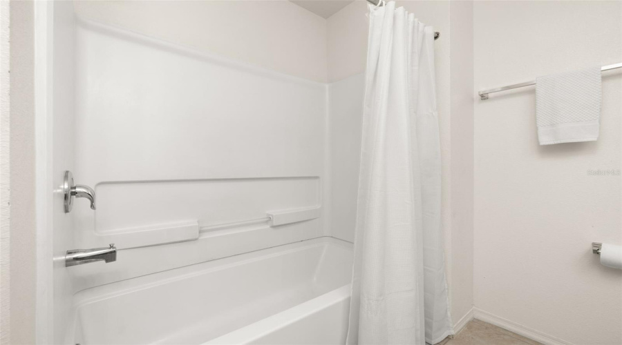 KISSIMMEE, Florida 34746, 4 Bedrooms Bedrooms, ,3 BathroomsBathrooms,Residential,For Sale,EMERALD GREEN,MFRS5120069