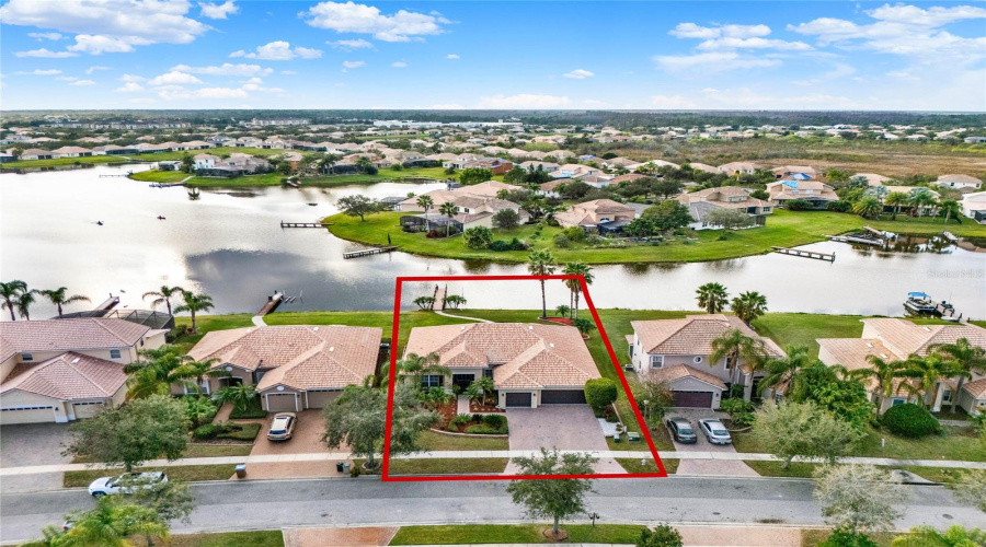 Kissimmee, Florida 34746, 3 Bedrooms Bedrooms, ,2 Bathroomsbathrooms,Residential,For Sale,Somerset,Mfro6278842