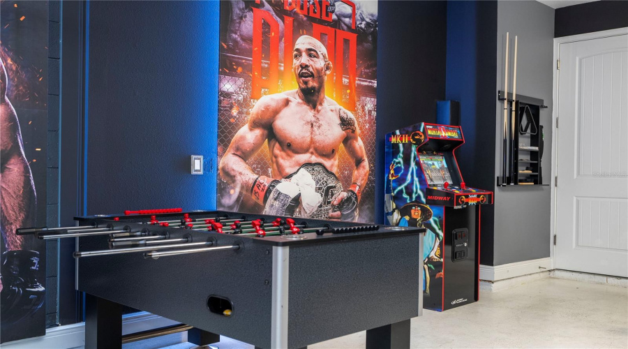 KISSIMMEE, Florida 34747, 8 Bedrooms Bedrooms, ,6 BathroomsBathrooms,Residential,For Sale,MACKINAW,0,MFRO6277612