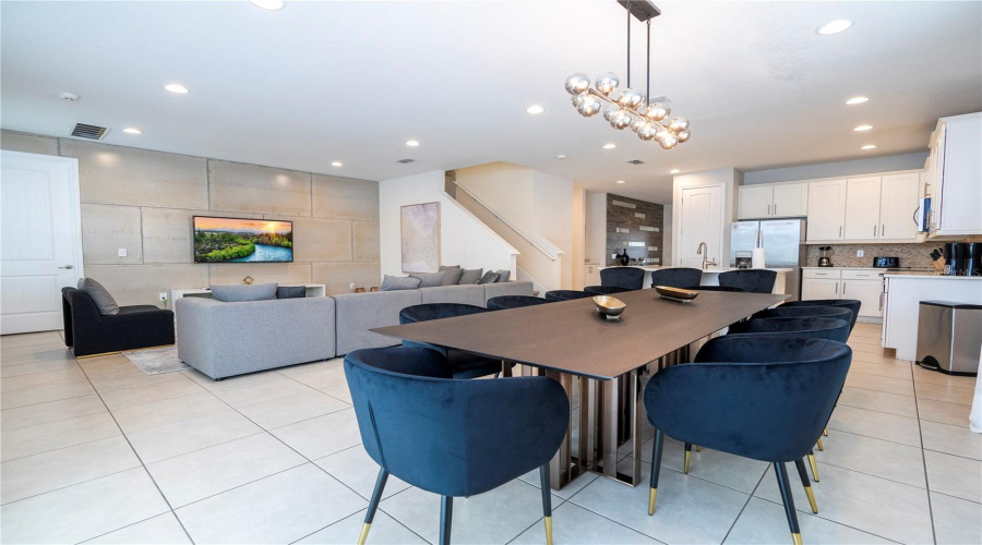 KISSIMMEE, Florida 34747, 8 Bedrooms Bedrooms, ,6 BathroomsBathrooms,Residential,For Sale,MACKINAW,0,MFRO6277612