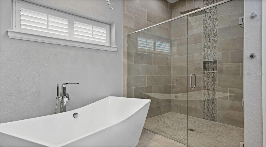 KISSIMMEE, Florida 34747, 8 Bedrooms Bedrooms, ,8 BathroomsBathrooms,Residential,For Sale,JACK NICKLAUS,0,MFRO6277504