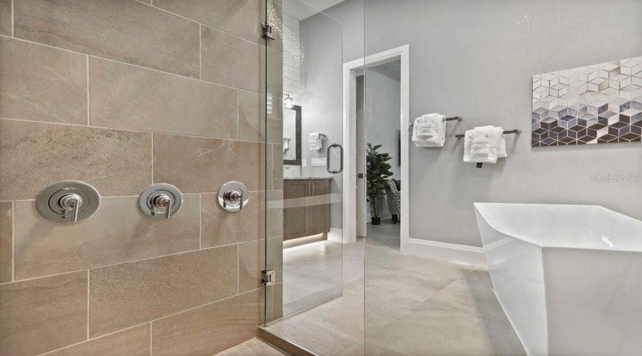 KISSIMMEE, Florida 34747, 8 Bedrooms Bedrooms, ,8 BathroomsBathrooms,Residential,For Sale,JACK NICKLAUS,0,MFRO6277504