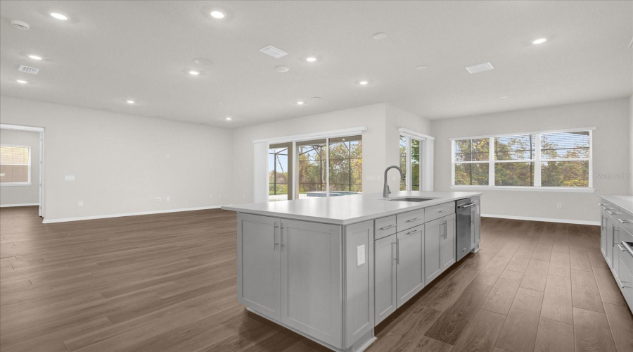 ORLANDO, Florida 32836, 5 Bedrooms Bedrooms, ,5 BathroomsBathrooms,Residential,For Sale,PARK CLIFF,0,MFRO6278500