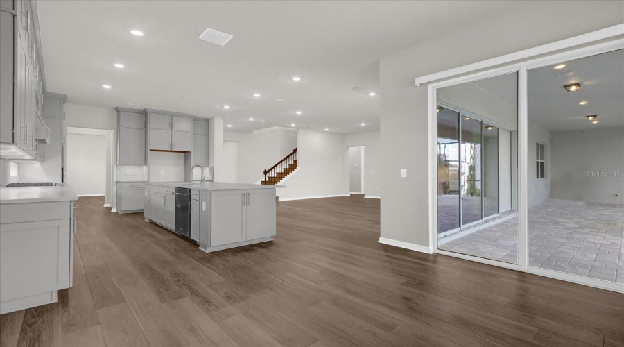 ORLANDO, Florida 32836, 5 Bedrooms Bedrooms, ,5 BathroomsBathrooms,Residential,For Sale,PARK CLIFF,0,MFRO6278500
