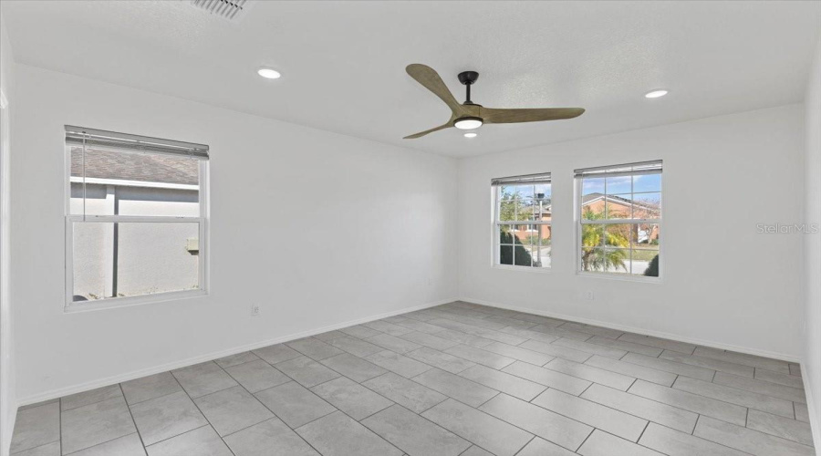 Davenport, Florida 33896, 3 Bedrooms Bedrooms, ,2 Bathroomsbathrooms,Residential,For Sale,Sereno,Mfro6279150