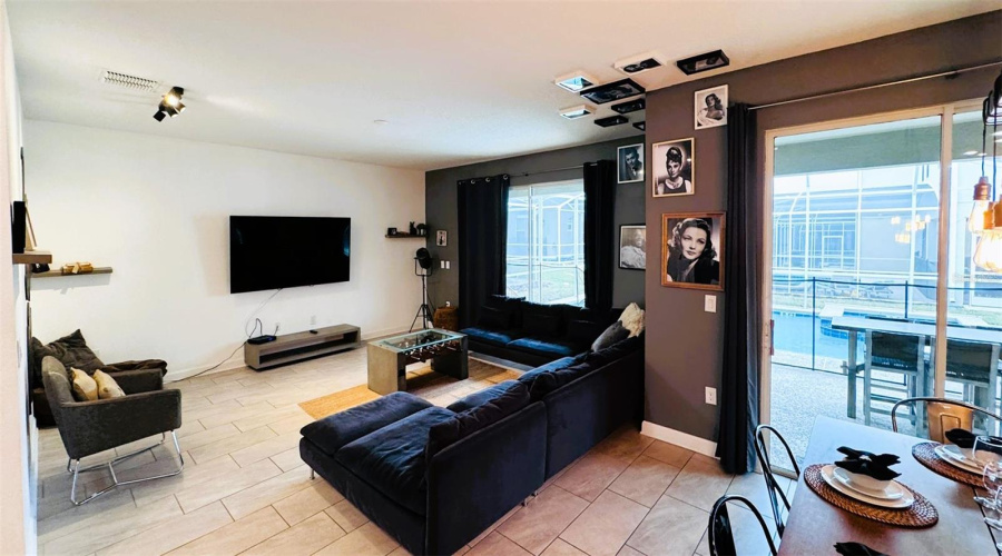 Address not available!, 6 Bedrooms Bedrooms, ,5 BathroomsBathrooms,Residential,For Sale,0,MFRO6279396
