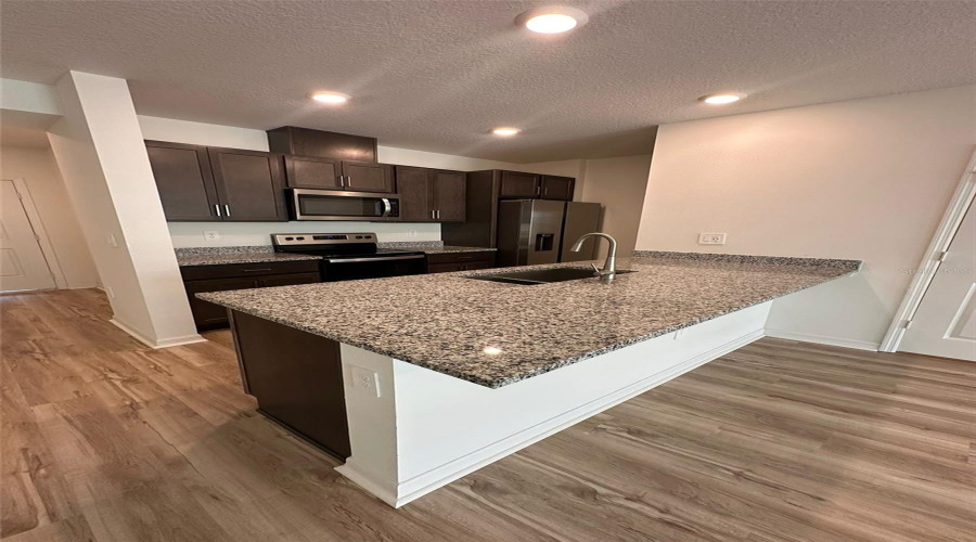 DAVENPORT, Florida 33896, 3 Bedrooms Bedrooms, ,2 BathroomsBathrooms,Residential,For Sale,WESTSIDE HILLS,0,MFRO6279268