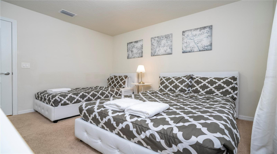 KISSIMMEE, Florida 34747, 4 Bedrooms Bedrooms, ,3 BathroomsBathrooms,Residential,For Sale,ADRIATICO,MFRO6279085