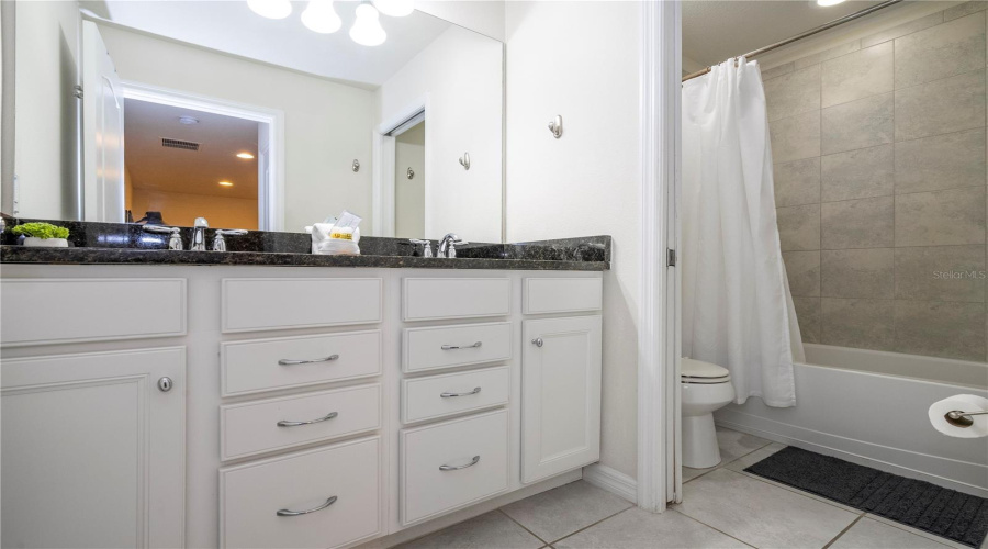 KISSIMMEE, Florida 34747, 4 Bedrooms Bedrooms, ,3 BathroomsBathrooms,Residential,For Sale,ADRIATICO,MFRO6279085