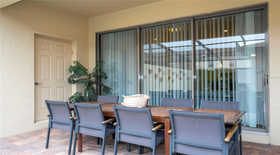 KISSIMMEE, Florida 34747, 4 Bedrooms Bedrooms, ,3 BathroomsBathrooms,Residential,For Sale,ADRIATICO,MFRO6279085