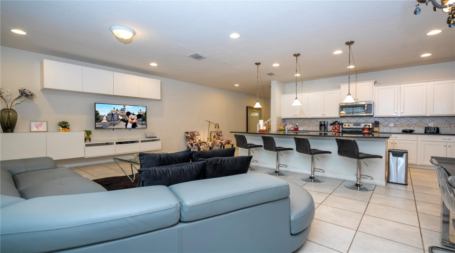KISSIMMEE, Florida 34747, 4 Bedrooms Bedrooms, ,3 BathroomsBathrooms,Residential,For Sale,ADRIATICO,MFRO6279085