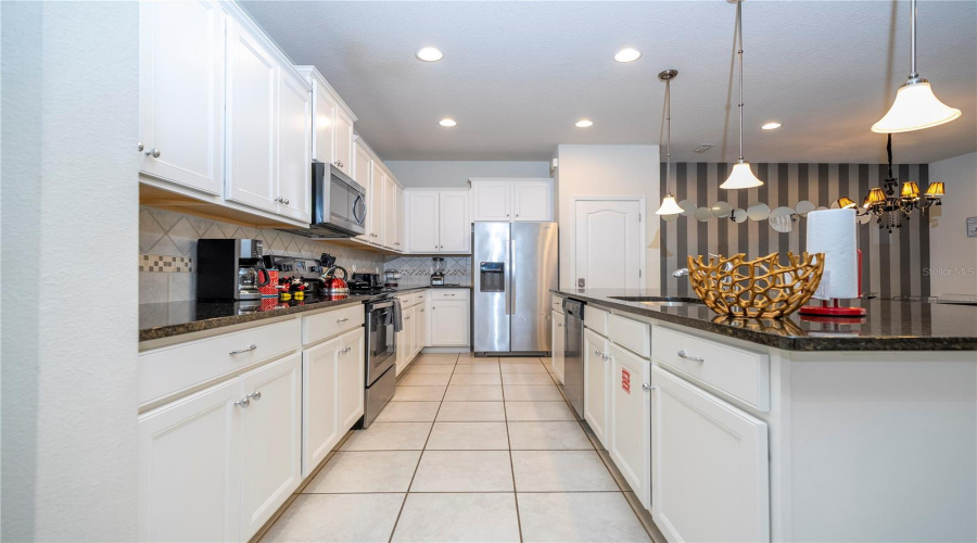 KISSIMMEE, Florida 34747, 4 Bedrooms Bedrooms, ,3 BathroomsBathrooms,Residential,For Sale,ADRIATICO,MFRO6279085