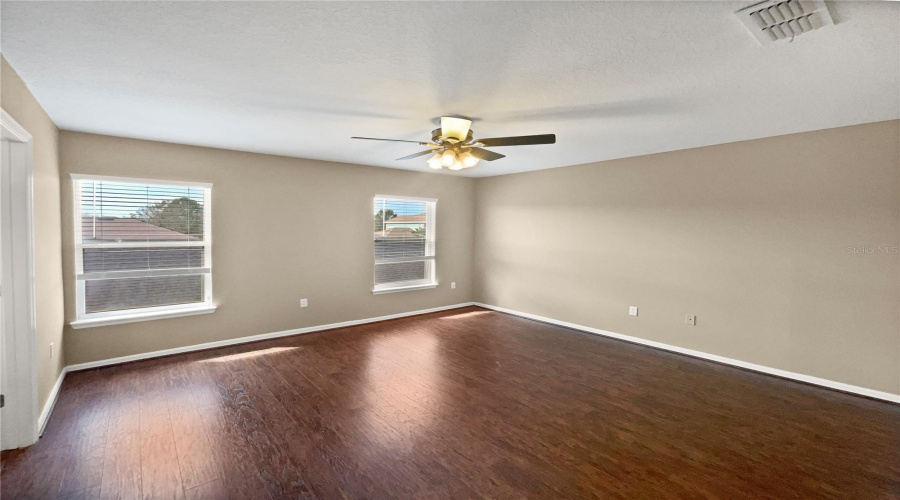 KISSIMMEE, Florida 34746, 3 Bedrooms Bedrooms, ,2 BathroomsBathrooms,Residential,For Sale,GRASMERE VIEW,MFRO6279534