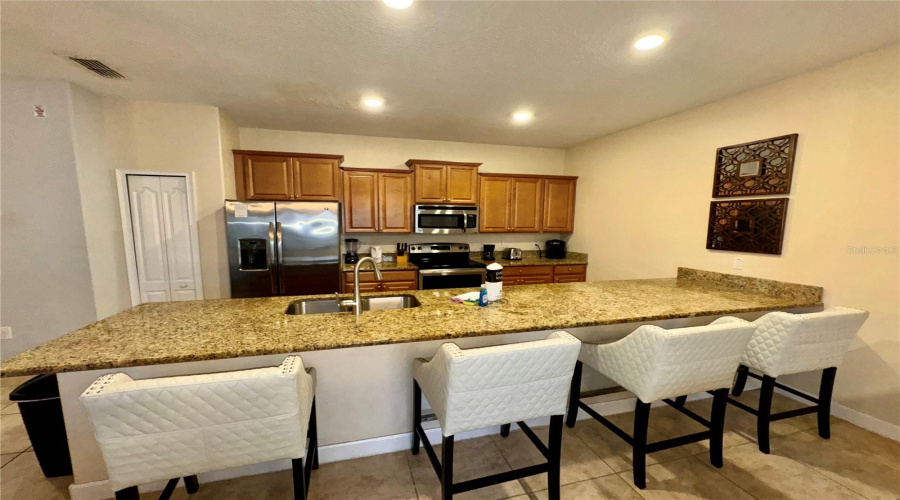 KISSIMMEE, Florida 34746, 4 Bedrooms Bedrooms, ,3 BathroomsBathrooms,Residential,For Sale,CLOCK TOWER,MFRS5120462