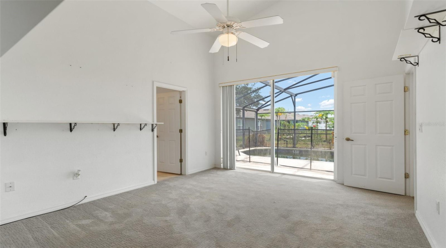 DAVENPORT, Florida 33837, 4 Bedrooms Bedrooms, ,3 BathroomsBathrooms,Residential,For Sale,VINE DR,0,MFRTB8348007