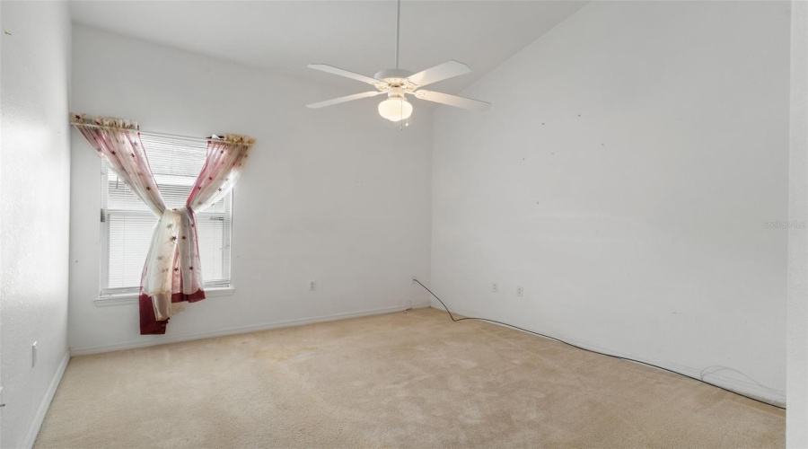 DAVENPORT, Florida 33837, 4 Bedrooms Bedrooms, ,3 BathroomsBathrooms,Residential,For Sale,VINE DR,0,MFRTB8348007