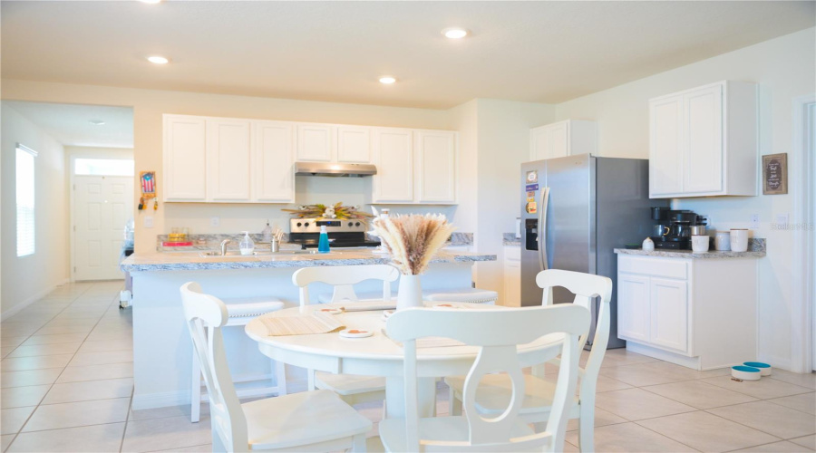 DAVENPORT, Florida 33837, 3 Bedrooms Bedrooms, ,2 BathroomsBathrooms,Residential,For Sale,BERRY,0,MFRO6279867