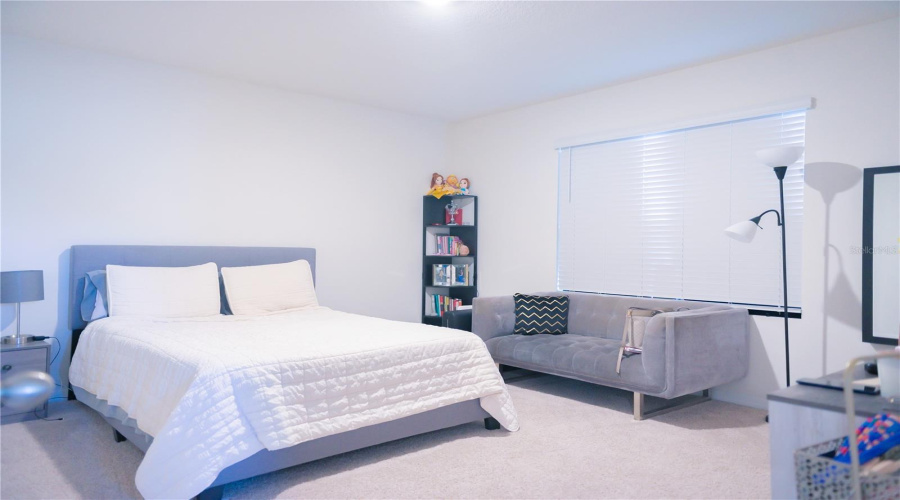 DAVENPORT, Florida 33837, 3 Bedrooms Bedrooms, ,2 BathroomsBathrooms,Residential,For Sale,BERRY,0,MFRO6279867