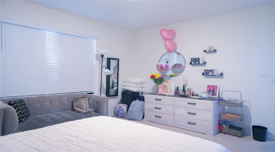 DAVENPORT, Florida 33837, 3 Bedrooms Bedrooms, ,2 BathroomsBathrooms,Residential,For Sale,BERRY,0,MFRO6279867
