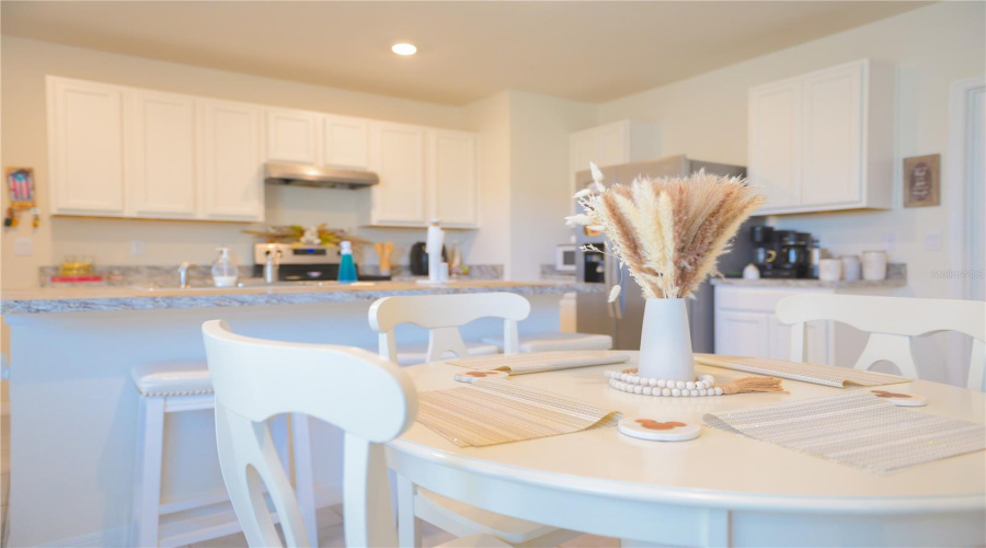 DAVENPORT, Florida 33837, 3 Bedrooms Bedrooms, ,2 BathroomsBathrooms,Residential,For Sale,BERRY,0,MFRO6279867
