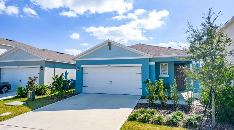 DAVENPORT, Florida 33837, 3 Bedrooms Bedrooms, ,2 BathroomsBathrooms,Residential,For Sale,BERRY,0,MFRO6279867