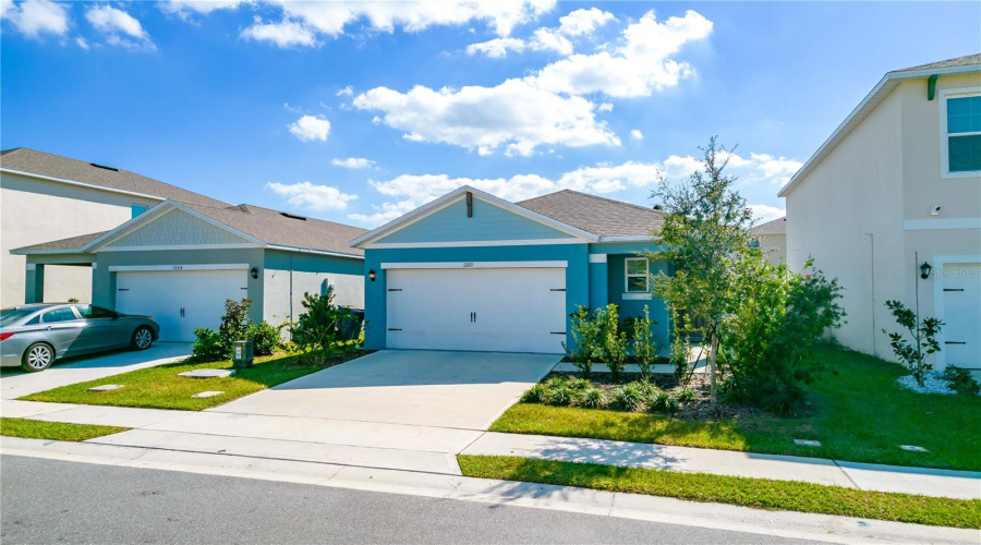 DAVENPORT, Florida 33837, 3 Bedrooms Bedrooms, ,2 BathroomsBathrooms,Residential,For Sale,BERRY,0,MFRO6279867