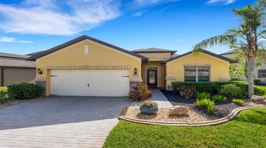 DAVENPORT, Florida 33837, 2 Bedrooms Bedrooms, ,2 BathroomsBathrooms,Residential,For Sale,ALMERIA,0,MFRS5120376