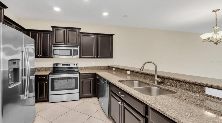 Davenport, Florida 33896, 2 Bedrooms Bedrooms, ,2 Bathroomsbathrooms,Residential,For Sale,Azalea Sands,Mfrs5120474