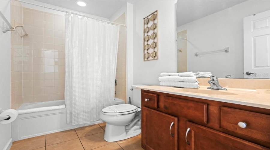 DAVENPORT, Florida 33837, 6 Bedrooms Bedrooms, ,4 BathroomsBathrooms,Residential,For Sale,MIRO,0,MFRO6279962