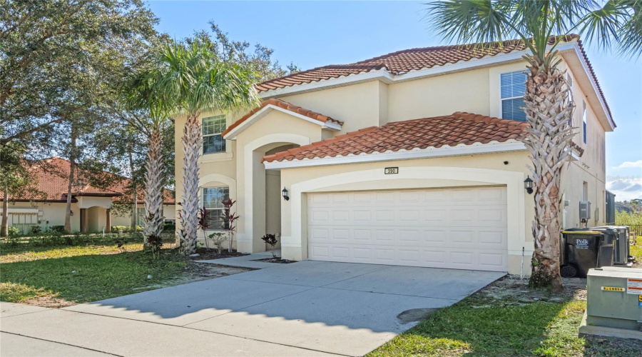 DAVENPORT, Florida 33837, 6 Bedrooms Bedrooms, ,4 BathroomsBathrooms,Residential,For Sale,MIRO,0,MFRO6279962