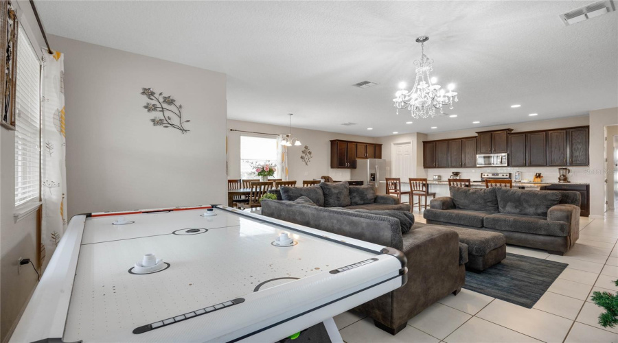 KISSIMMEE, Florida 34747, 7 Bedrooms Bedrooms, ,6 BathroomsBathrooms,Residential,For Sale,SUNSHINE RIDGE,0,MFRO6280131
