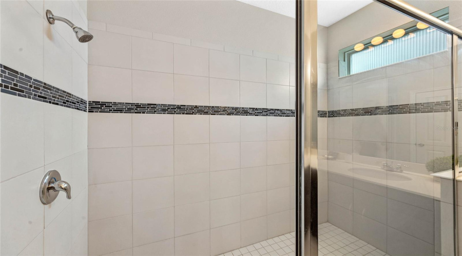 KISSIMMEE, Florida 34747, 7 Bedrooms Bedrooms, ,6 BathroomsBathrooms,Residential,For Sale,SUNSHINE RIDGE,0,MFRO6280131