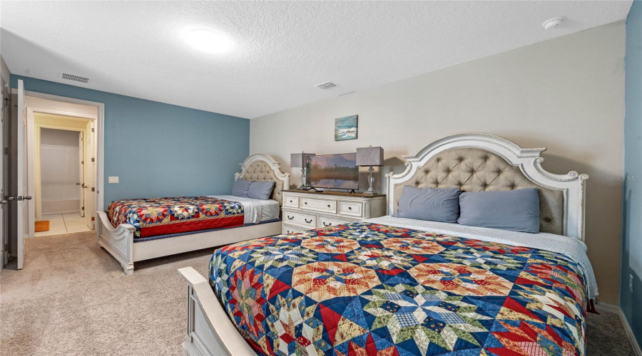 KISSIMMEE, Florida 34747, 7 Bedrooms Bedrooms, ,6 BathroomsBathrooms,Residential,For Sale,SUNSHINE RIDGE,0,MFRO6280131