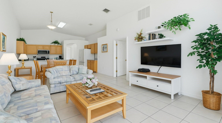KISSIMMEE, Florida 34747, 5 Bedrooms Bedrooms, ,3 BathroomsBathrooms,Residential,For Sale,SUNRISE KEY,0,MFRS5120588