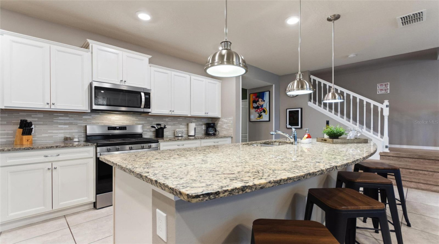 Kitchen left view