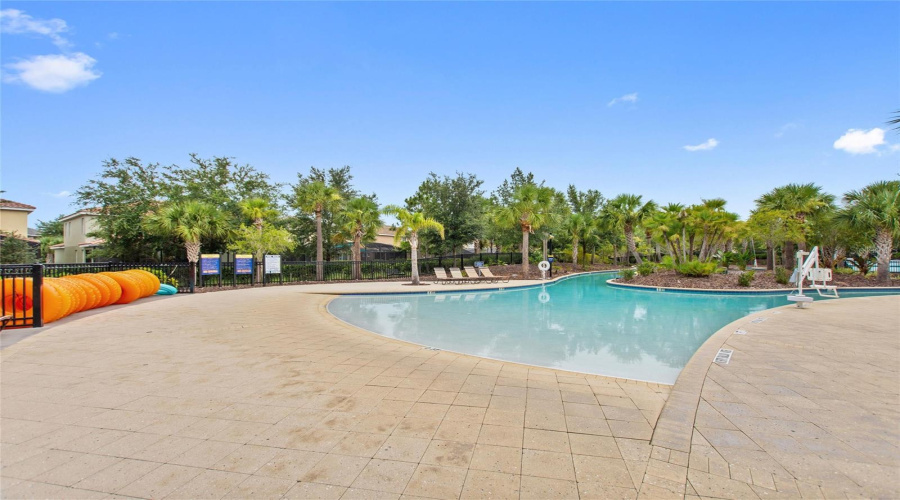 DAVENPORT, Florida 33837, 5 Bedrooms Bedrooms, ,4 BathroomsBathrooms,Residential,For Sale,OAK SPRING,0,MFRG5092856