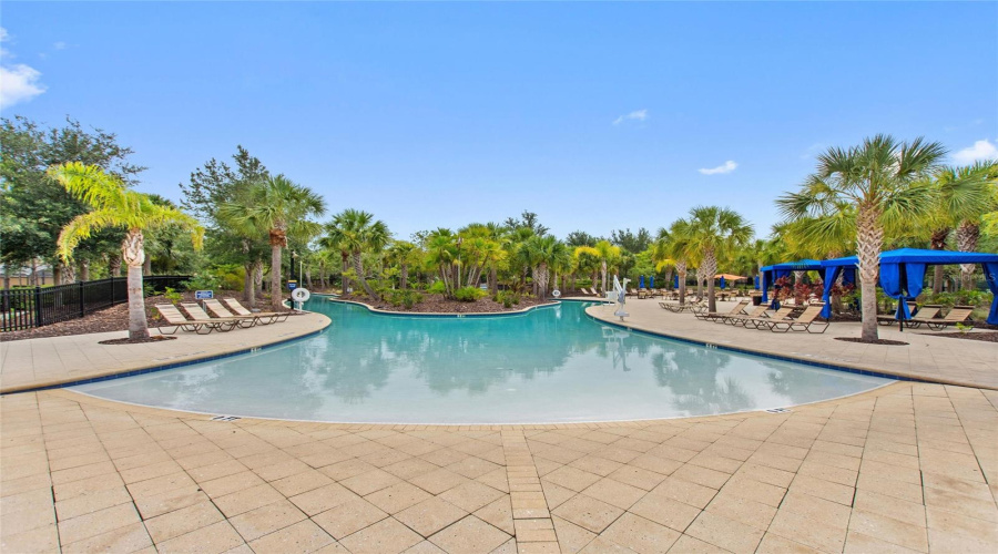 DAVENPORT, Florida 33837, 5 Bedrooms Bedrooms, ,4 BathroomsBathrooms,Residential,For Sale,OAK SPRING,0,MFRG5092856