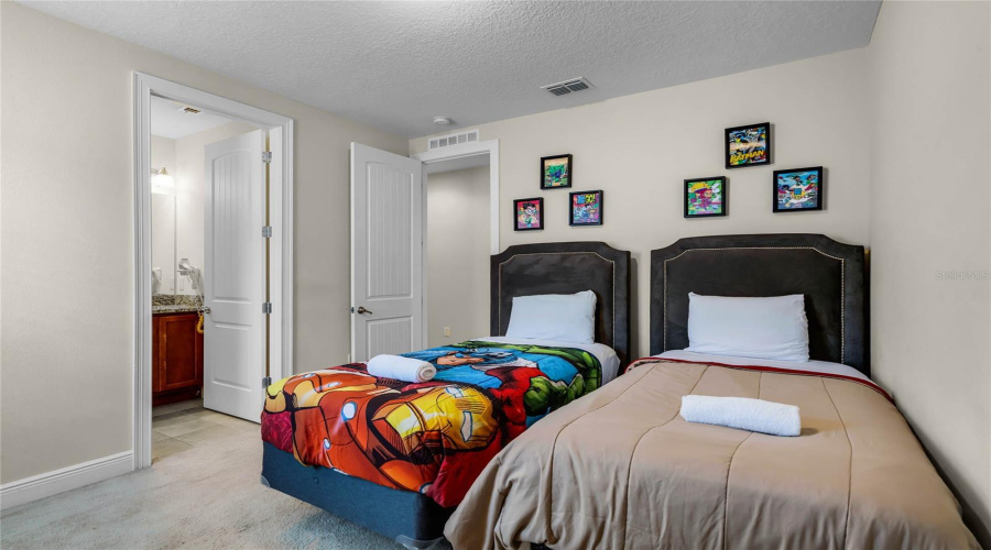 KISSIMMEE, Florida 34747, 8 Bedrooms Bedrooms, ,7 BathroomsBathrooms,Residential,For Sale,LASSO,0,MFRS5120195